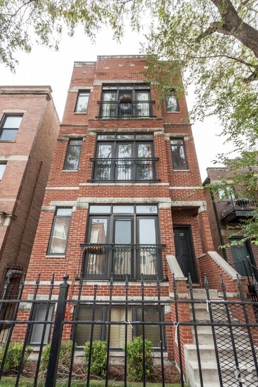 Building Photo - 2417 W Fillmore St Rental