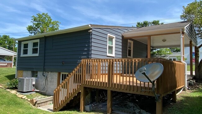 Photo - 1601 Glade Rd