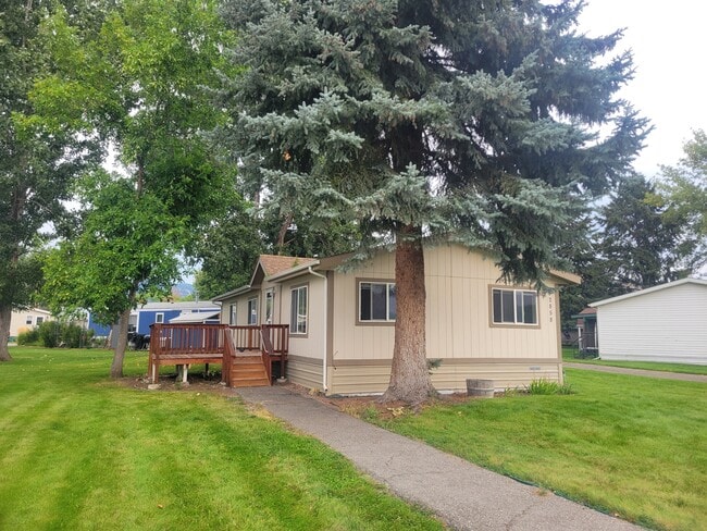 Building Photo - 12858 Onyx Dr Rental