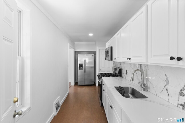 Photo - 366 Remington St