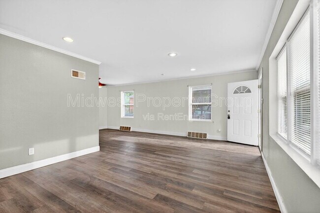 Photo - 2352 Rockdale Ave