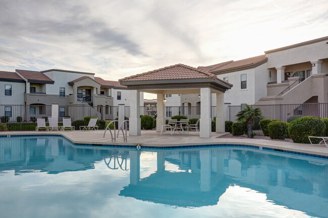 Building Photo - San Martin Apartments