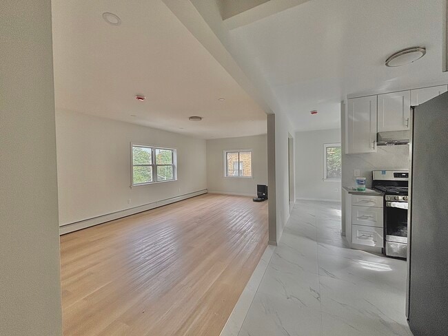 Building Photo - 6060 86th St Unit FL 3 Rental