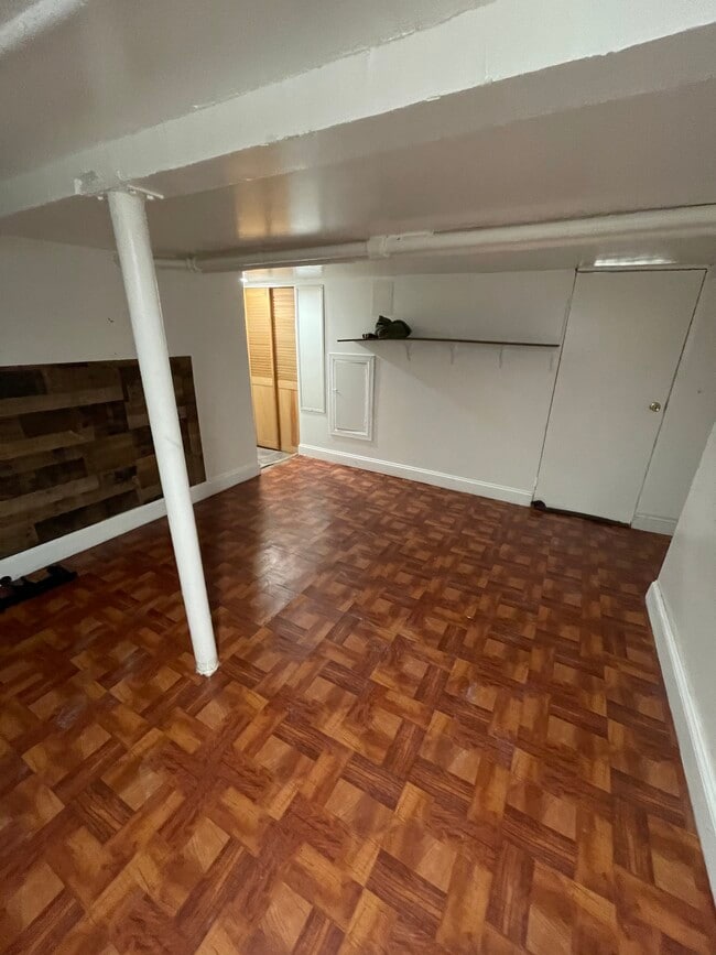 Living space/ bedroom