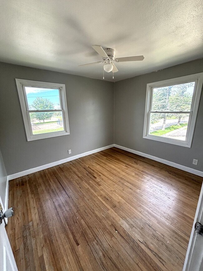 Photo - Spacious 2 bedroom Townhouse for rent!!