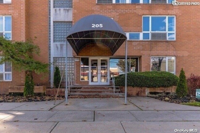 Photo - 205 Mineola Blvd Condo Unit 2A