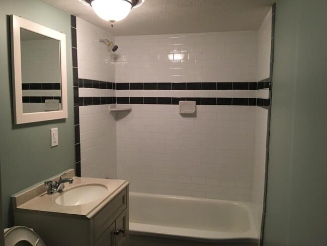 Photo - 447 Greenwood Ave