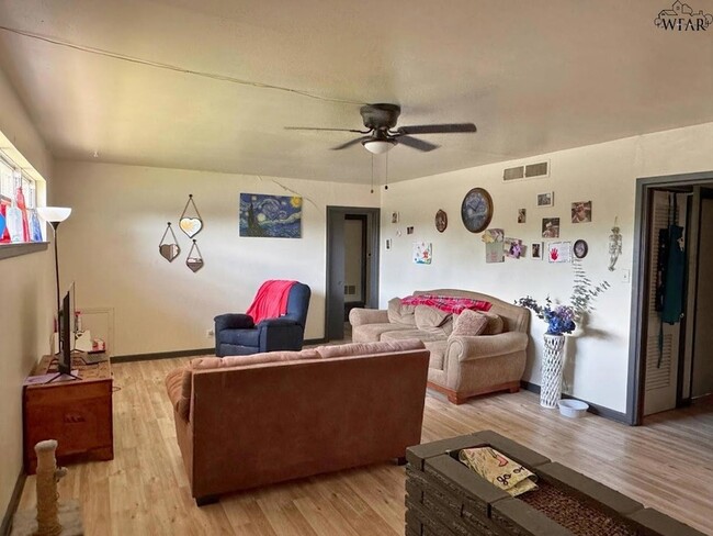 Photo - 4800 George St