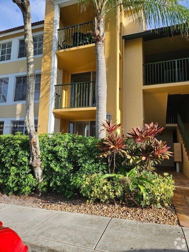 Building Photo - 111 Yacht Club Way Unit 106 Rental