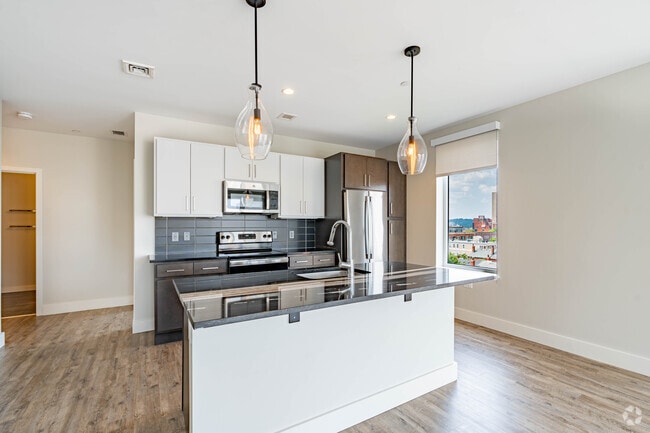 2 BR, 2 Ba - 1,000 SF - Kitchen