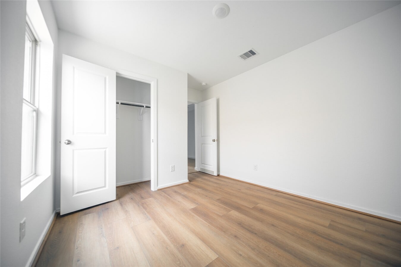 Photo - 9919 Oakheath Blf Dr