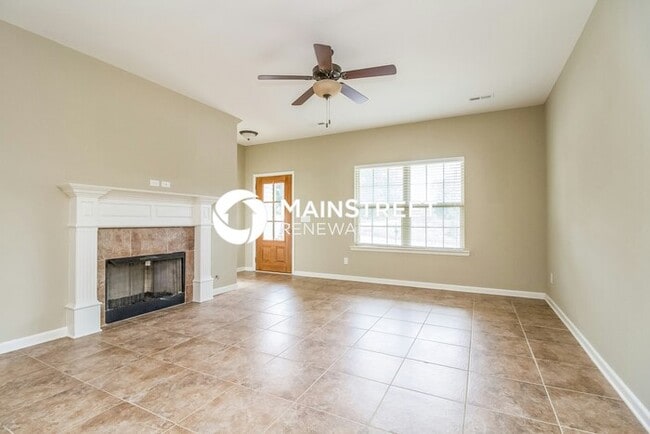 Photo - 4 Bedroom Pet-Friendly Home in La Vergne, ...