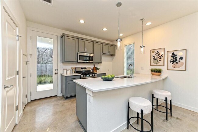 Photo - 1912 Bunche Rd