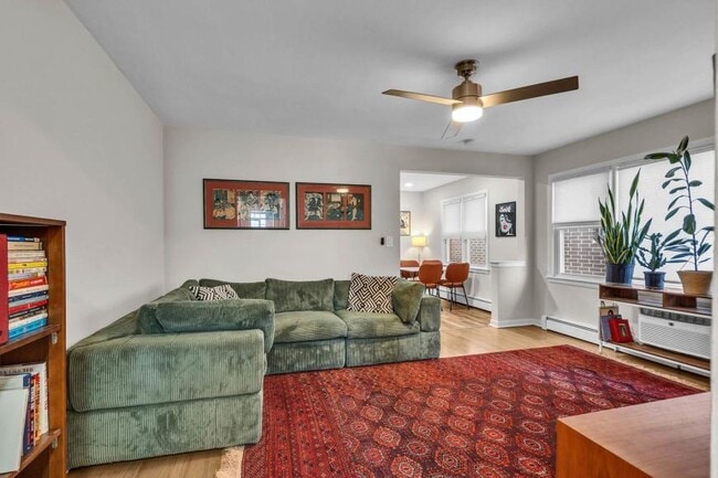 Photo - 1 bedroom in Chicago IL 60630 Unit 2NW