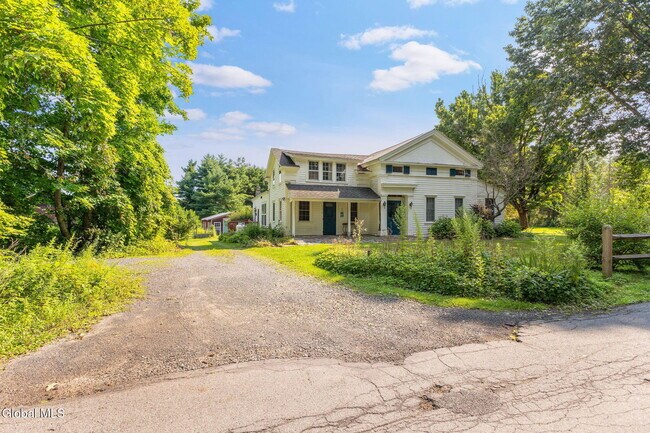 Building Photo - 6370 Frenchs Hollow Rd Unit B