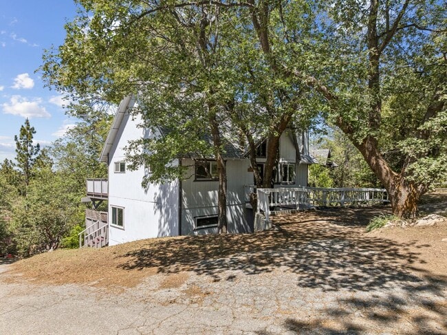 Photo - 1351 Montreal Dr