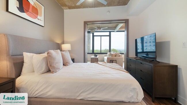 Photo - 5201 Leesburg Pike Unit 639