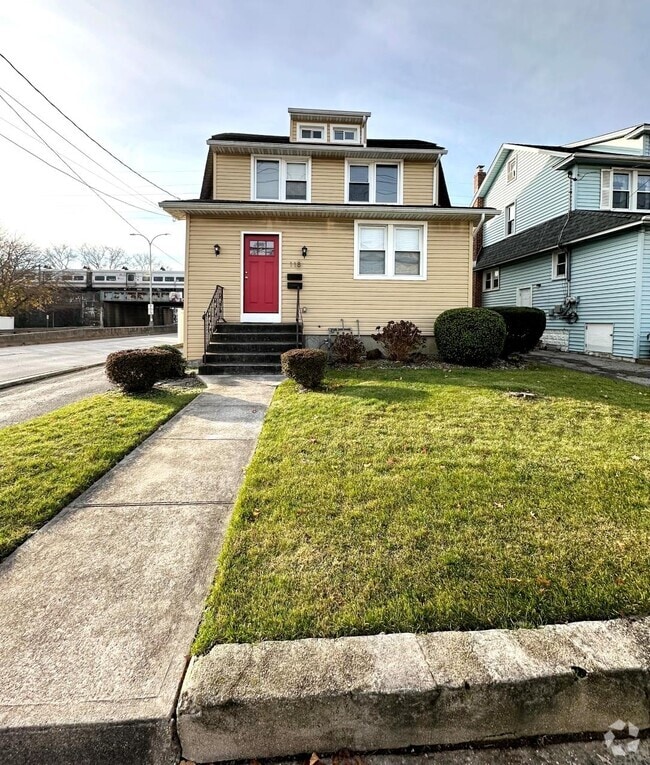 Building Photo - 118 Lyon Pl Rental