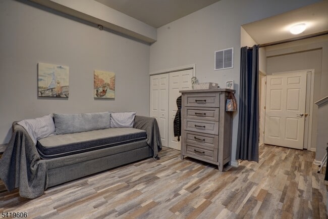 Photo - 119 Conover Terrace