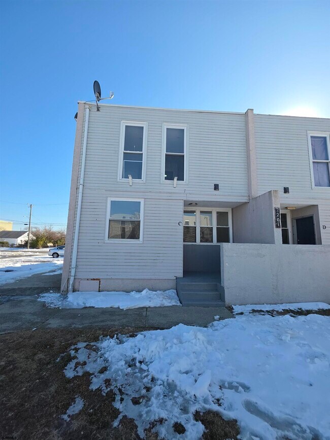 2201 Murray Ave Unidad C