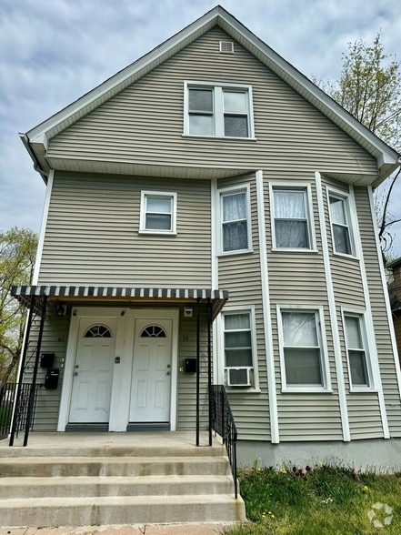 Building Photo - 61 Fairfield St Rental