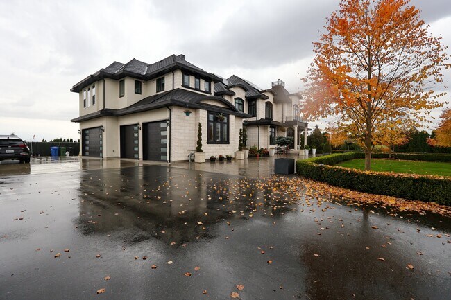 Photo - 314 Defehr Rd