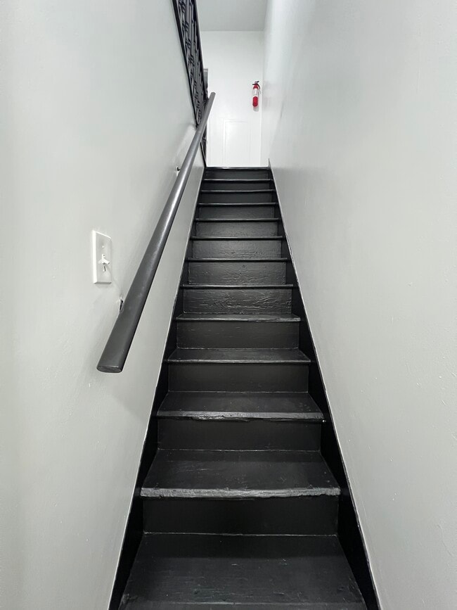 Photo - 225 Lloyd St