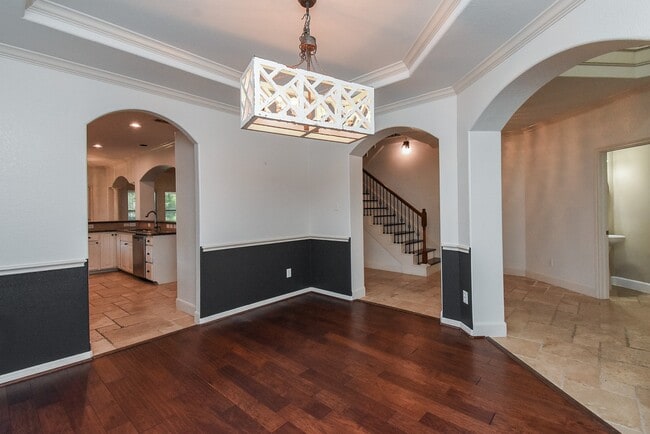 Photo - 16915 Locust Springs Dr
