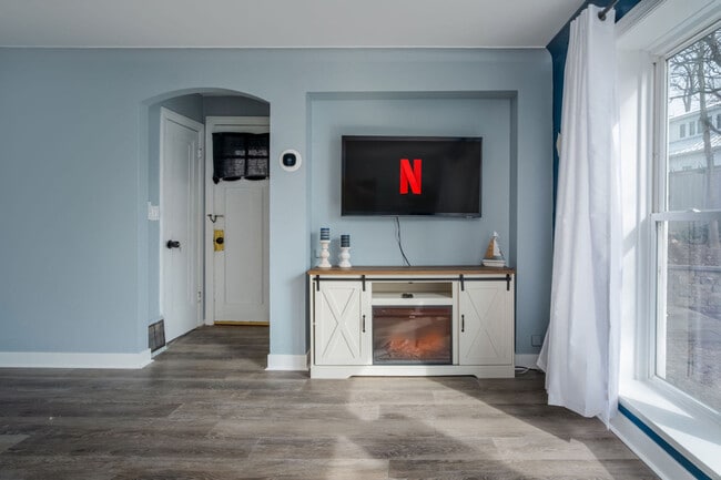 Building Photo - 139 Cora Ave