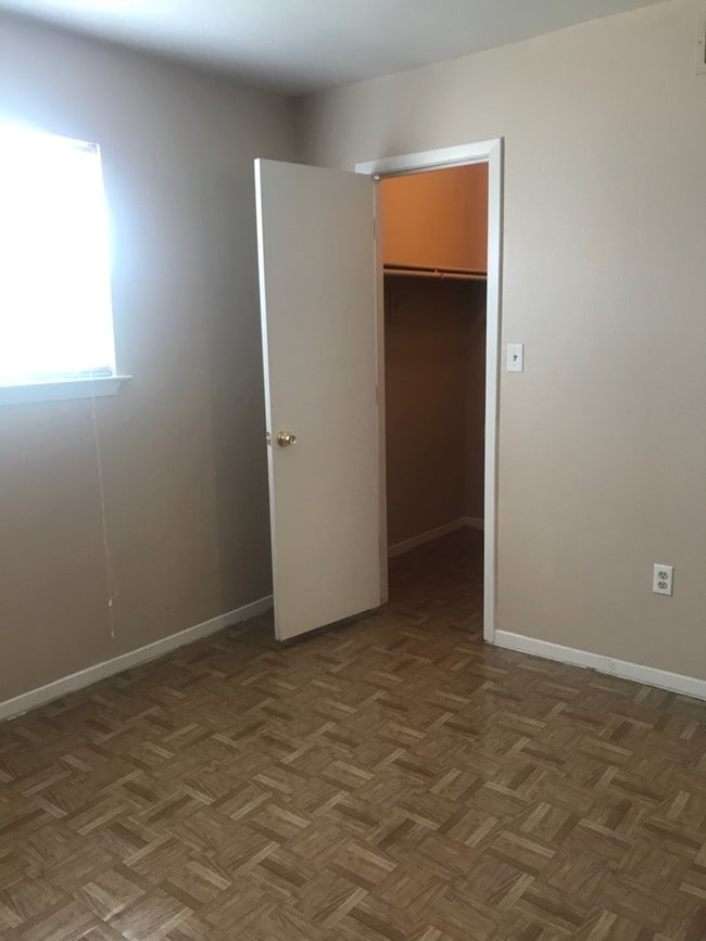 Cierre del vestidor - The Francisco