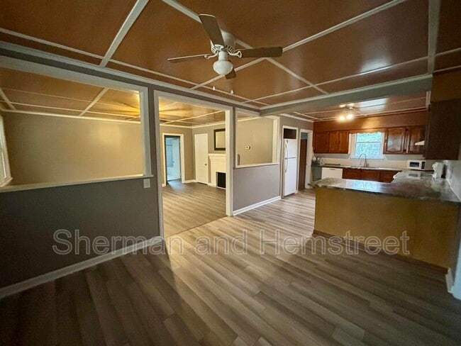 Photo - 1508 Heard Ave