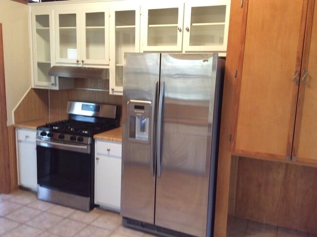 Photo - 4944 Tremont Dr NE