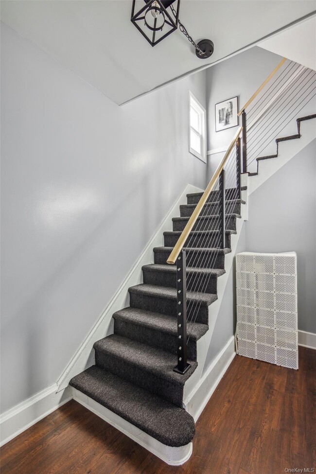 Building Photo - 450 Dunham Ave Rental