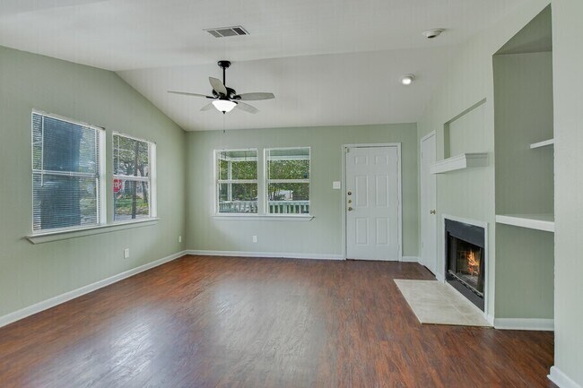 Photo - 3414 Hollywood Ave