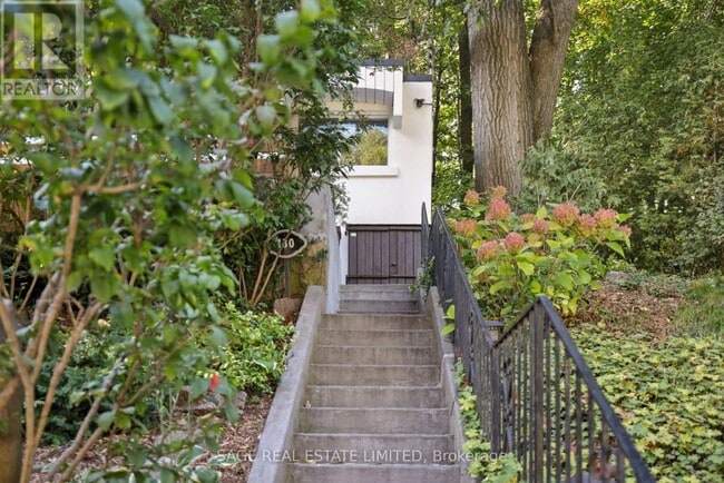 Photo - 130 Neville Park Blvd