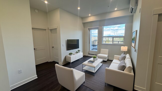 Photo - 5382-200 200 St