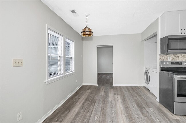 Photo - 98 School St Unit 2R