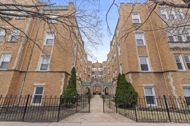 Photo - 6417 N Newgard Ave Apartamentos Unidad 1E