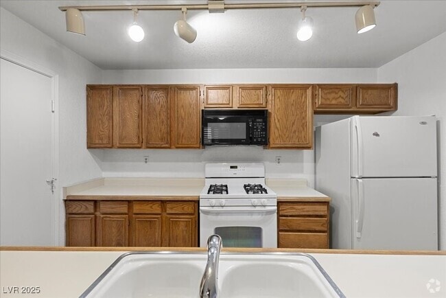 Building Photo - 2623 S Durango Dr Unit 102 Rental