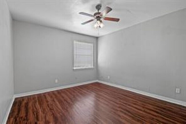 Ennis Place Apartments