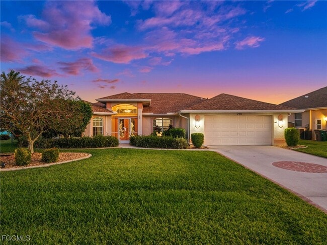 Photo - 210 SW 37th Terrace