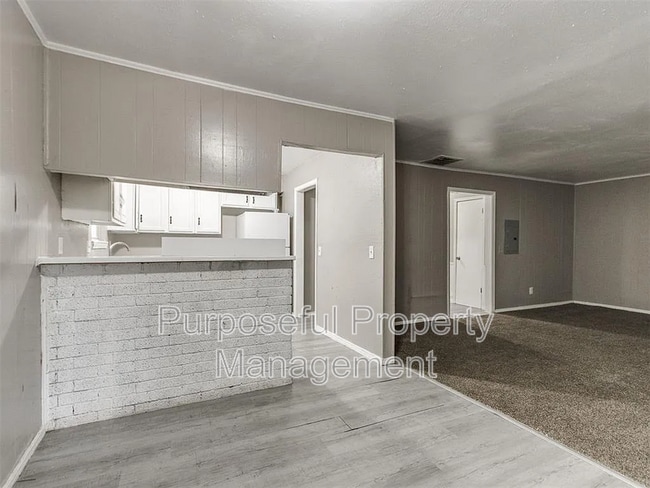 Photo - 6814 Lancer Ln