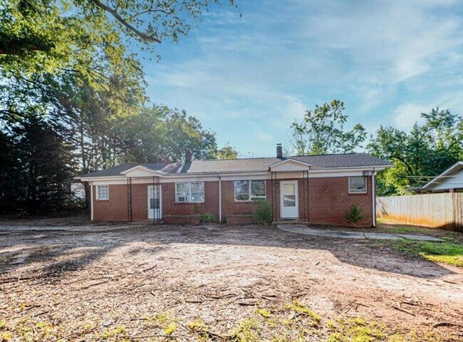 Photo - 15th SE 281-283 Unit 283 15th SE