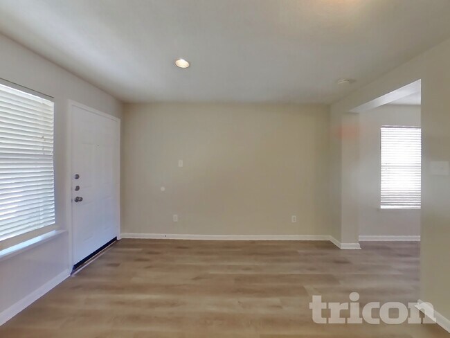 Photo - 21135 Wickton Ln