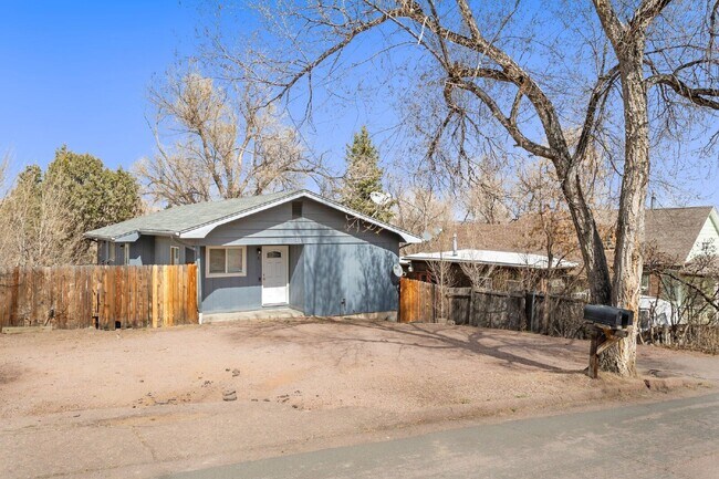 Photo - 38 W Navajo St