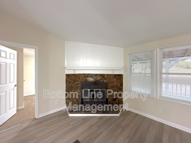 Photo - 2400 Hart Rd