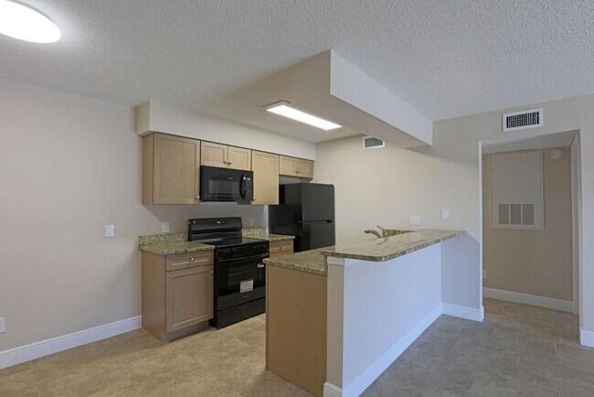 Photo - Mystic Gardens 5325-2508 Unit 5325 Summerlin Rd 2508 Fort Myers, FL 33919