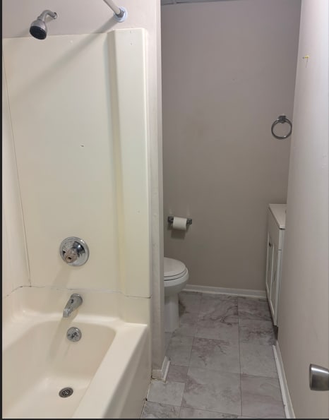 Bathroom - 405 Franklin St Unit 405