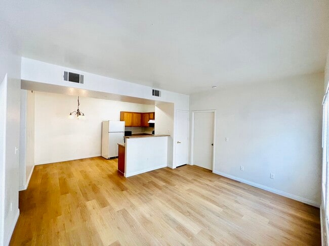 Photo - 2071 Hussium Hills St Unit 103