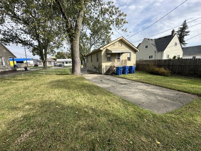 Photo - 8036 Hupp Ave